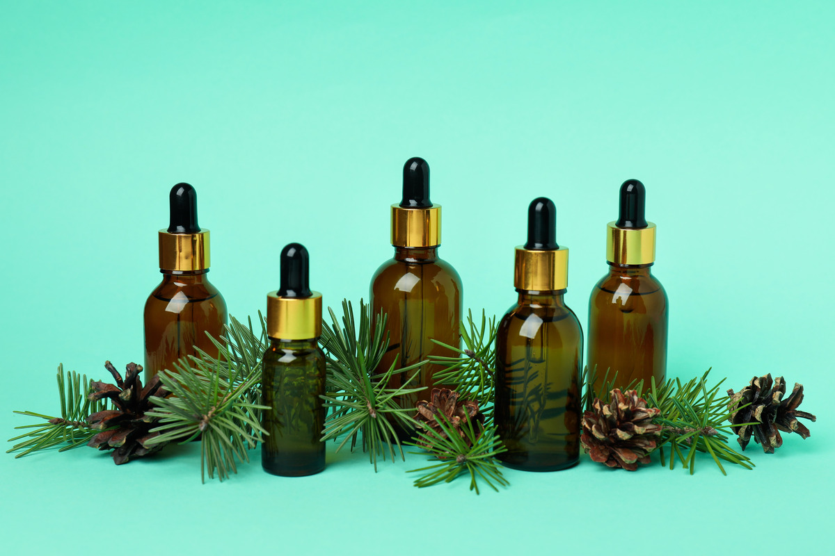 aromatherapy-concept-with-pine-oil
